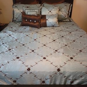 Queen Bed in a Bag